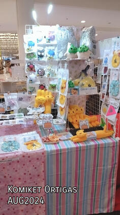 Plush charm & photo display